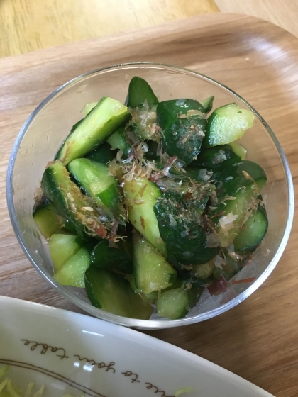 麺つゆの旨味がきゅうりに染みてます。美味しい。