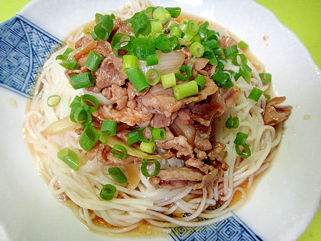 焼き肉乗せ☆冷やしひやむぎ