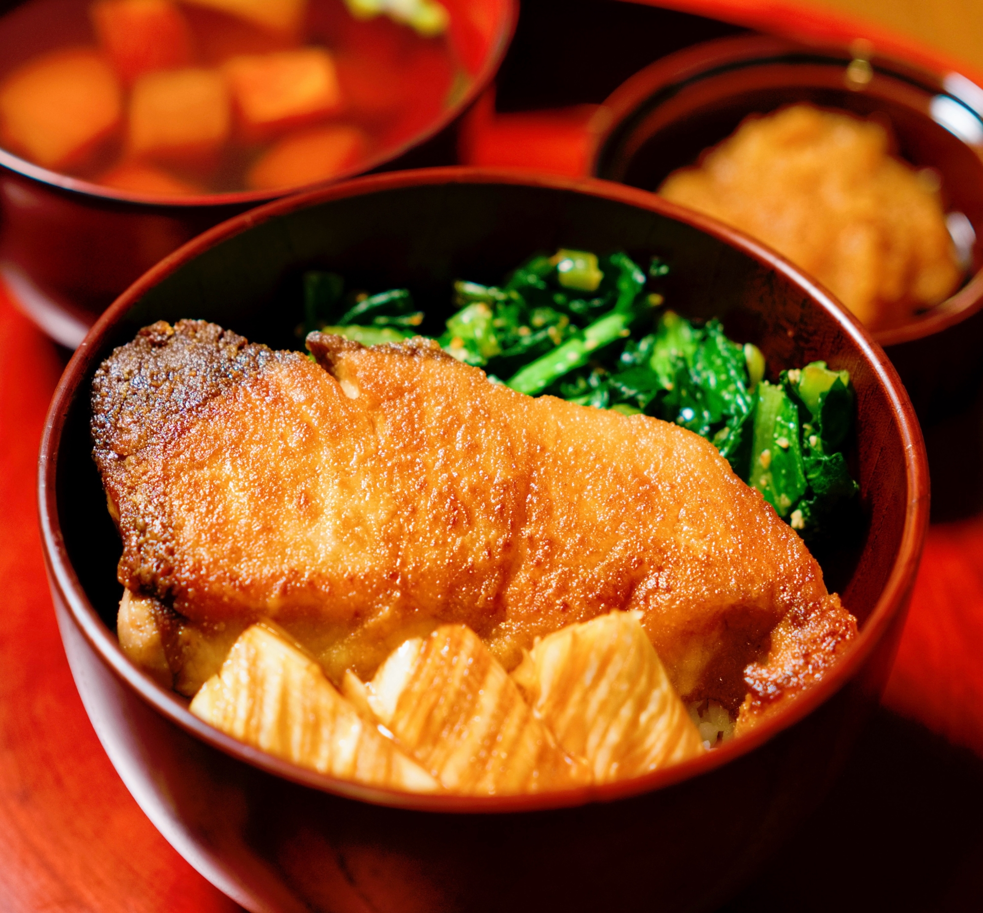 ぶりの照り焼き丼〜大根おろし酢添え