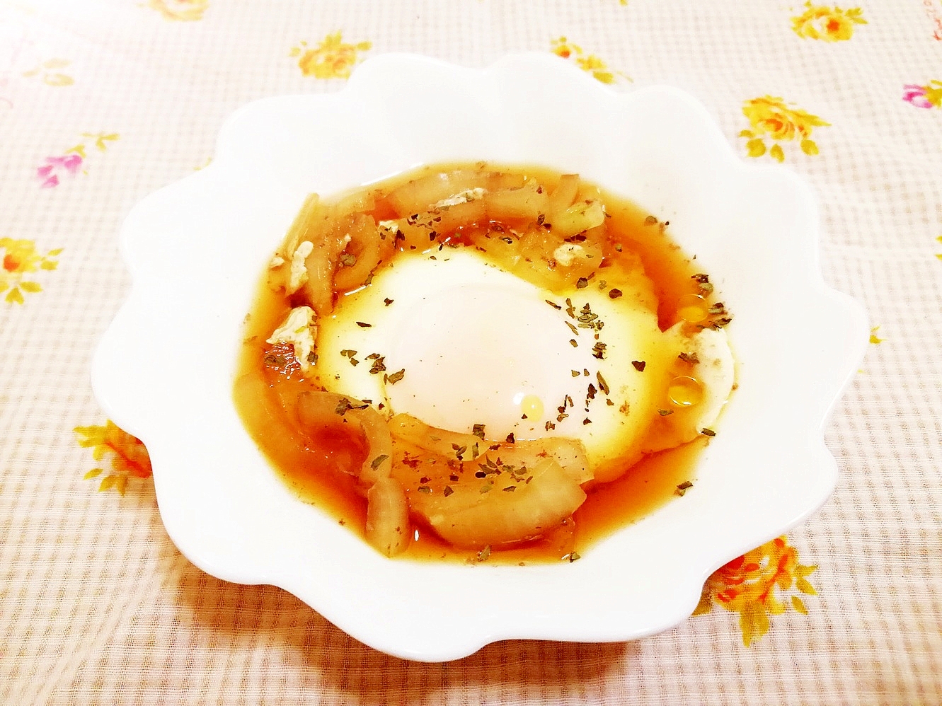 玉葱の洋風炊き卵スープ