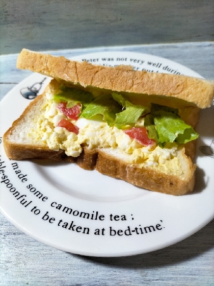 きょうはこちら♬明日の朝食用にタルタルトーストサンド作ってみました♡タルタル入ると豪華に✨素敵レシピ感謝です(*´ｪ`*)