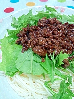 さっぱりがっつり肉そうめん♪