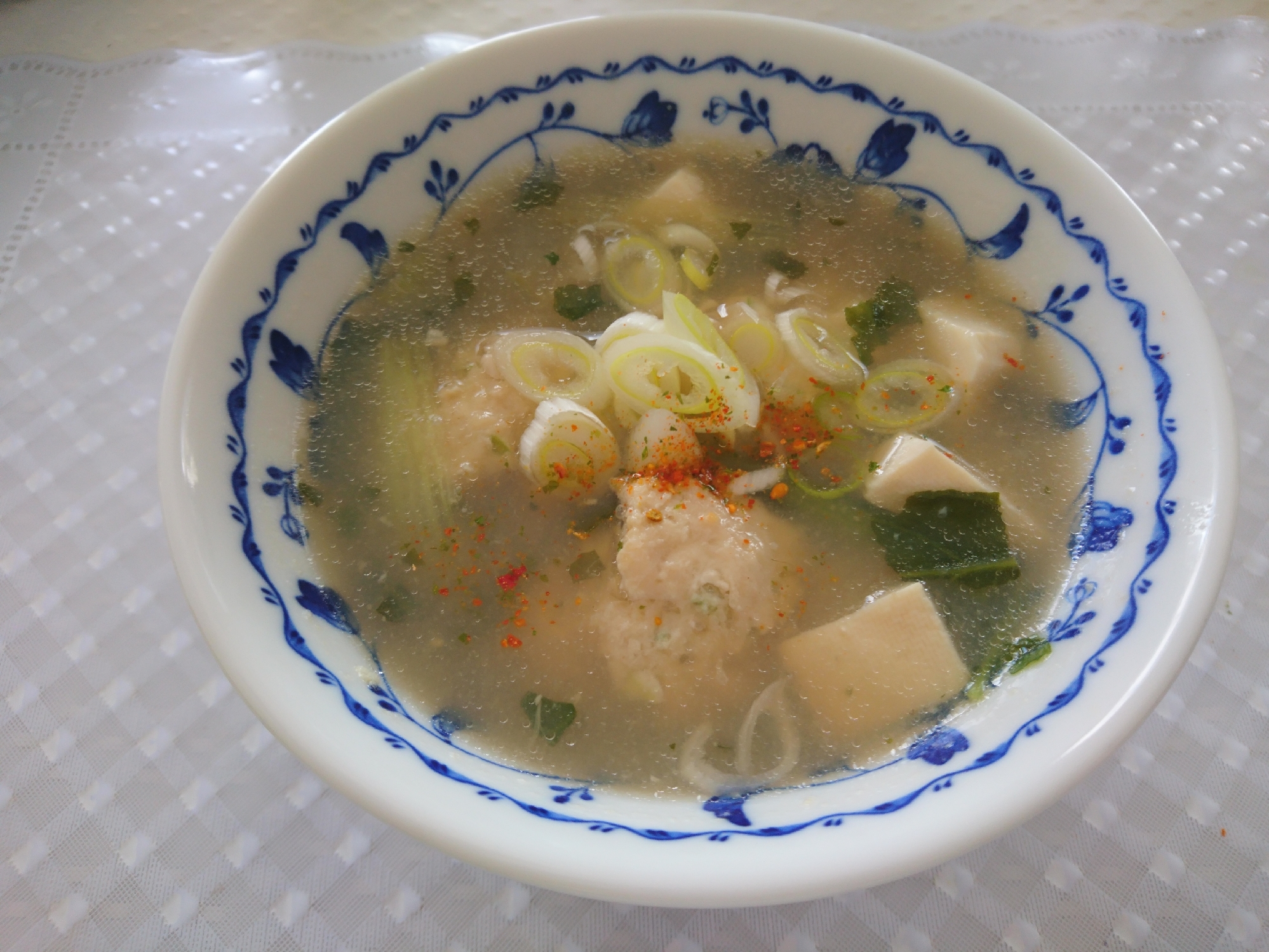 鶏団子と豆腐のスープ