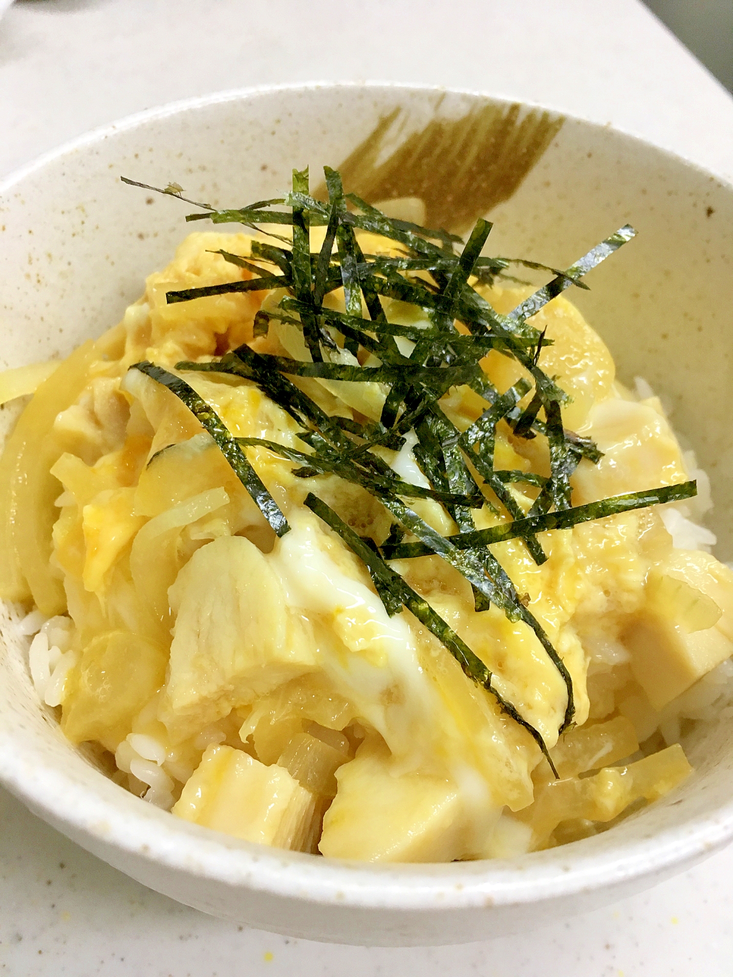 サラダチキンで 親子丼