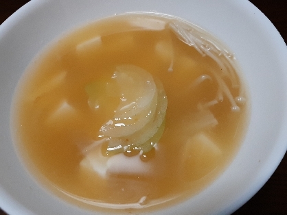 えのきと玉ねぎと豆腐のお味噌汁