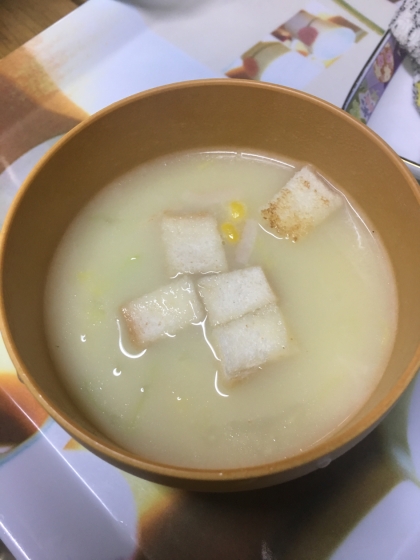 ☆軽食に♪　キャベツとベーコン入りコーンスープ☆