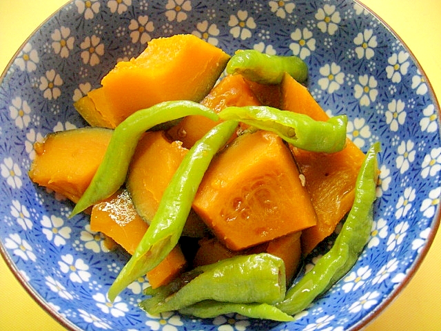 かぼちゃと万願寺唐辛子の煮物