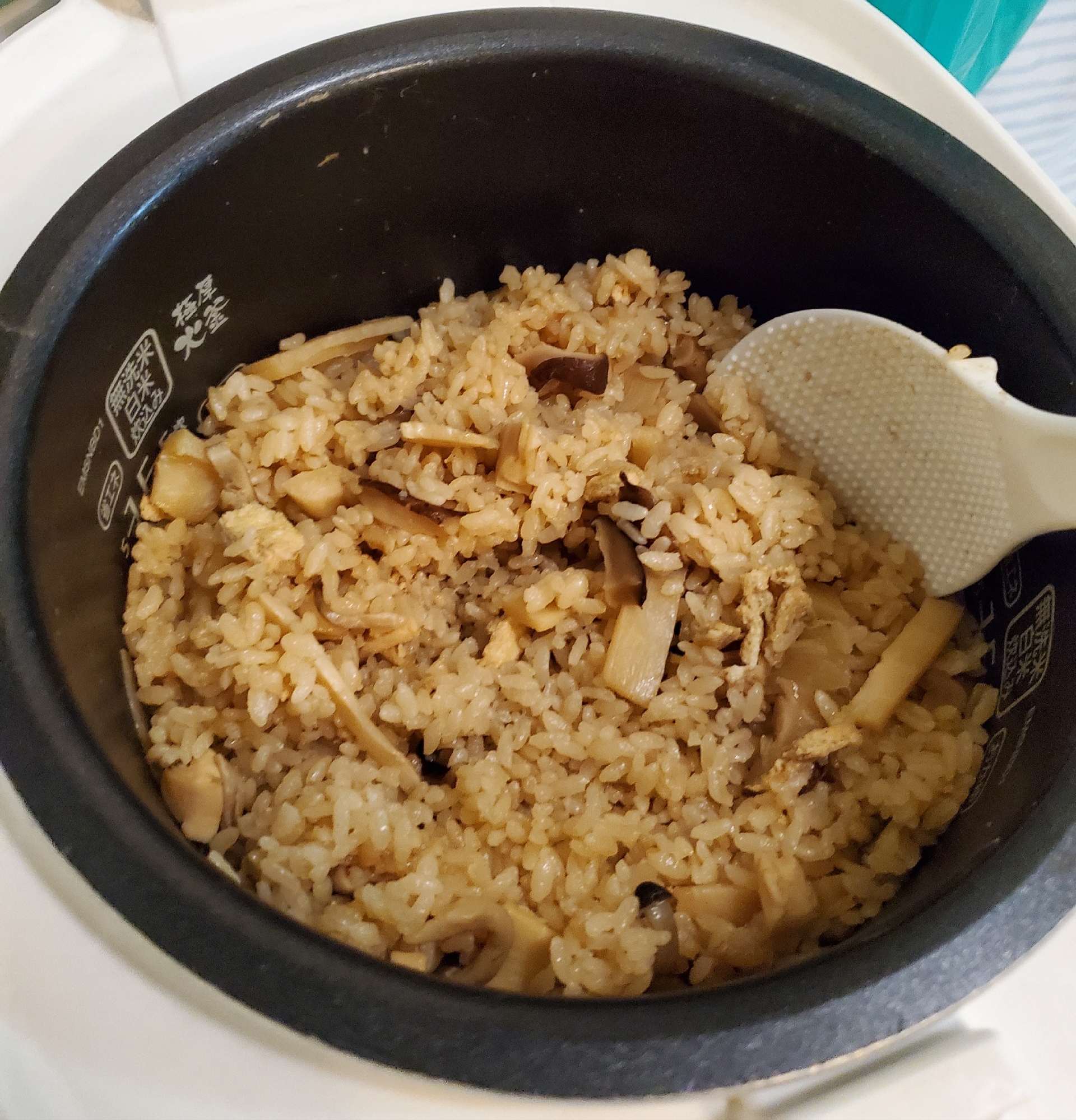 〜秘伝〜筍とキノコの炊き込みご飯