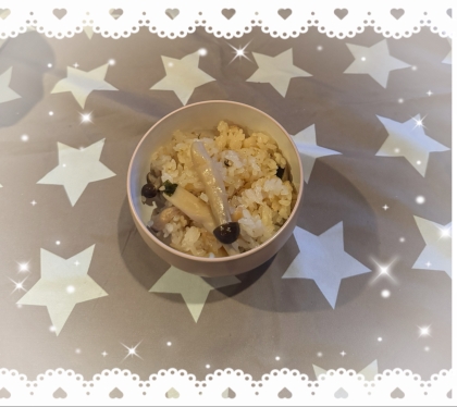 松茸のお吸い物で！きのこの炊き込みご飯