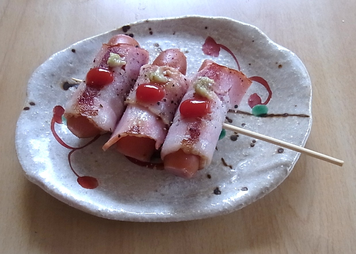 ウインナーのベーコン巻き焼き