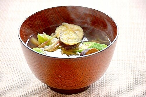 スパイス香る！夏野菜の味噌汁 レシピ・作り方 by 楽天出店店舗：香味