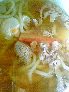 カニカマ肉うどん