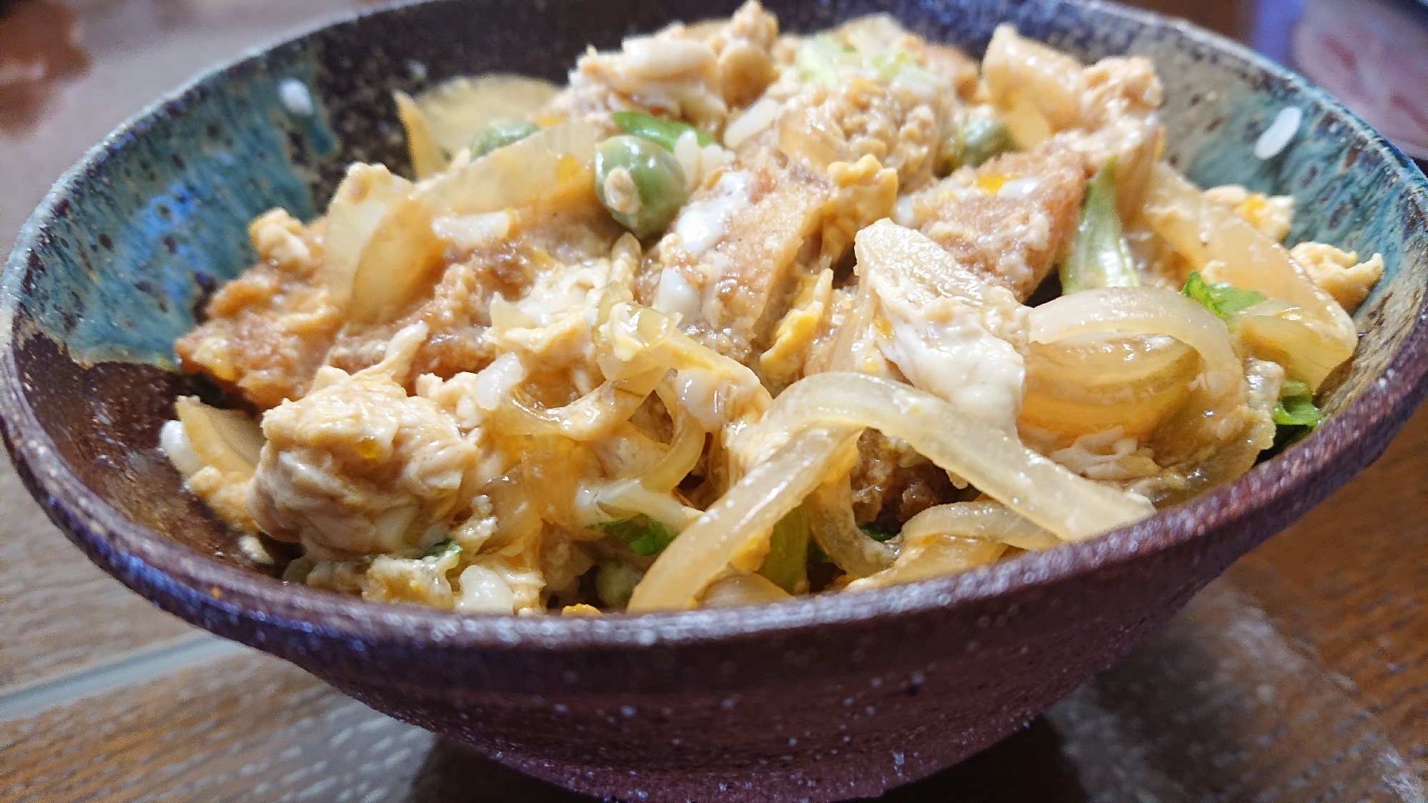 お昼のカツ丼ーん