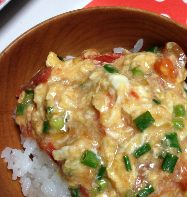 絶品！トマトとタマゴのふわとろ中華丼