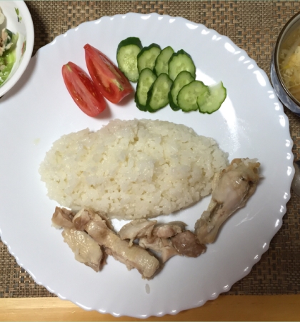 初めまして！私のは、ガチャガチャして汚い見た目ですが(笑)お肉は柔らかく、味は美味しくて家族からも好評でした〜( ˆỏˆ )ソースが最高ですね！