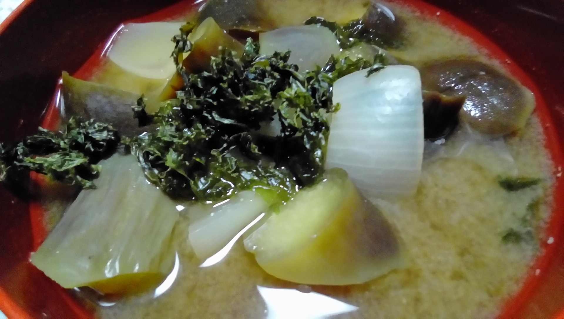 ナスとあおさの味噌汁