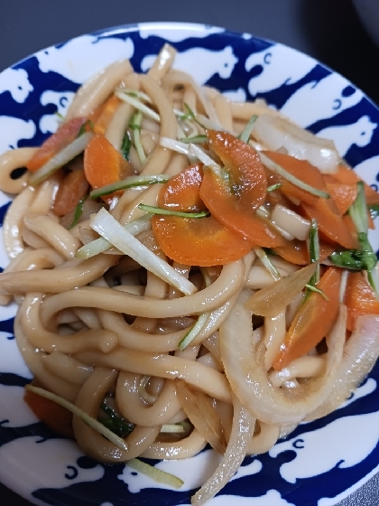 焼きうどん（しょうゆ風味）