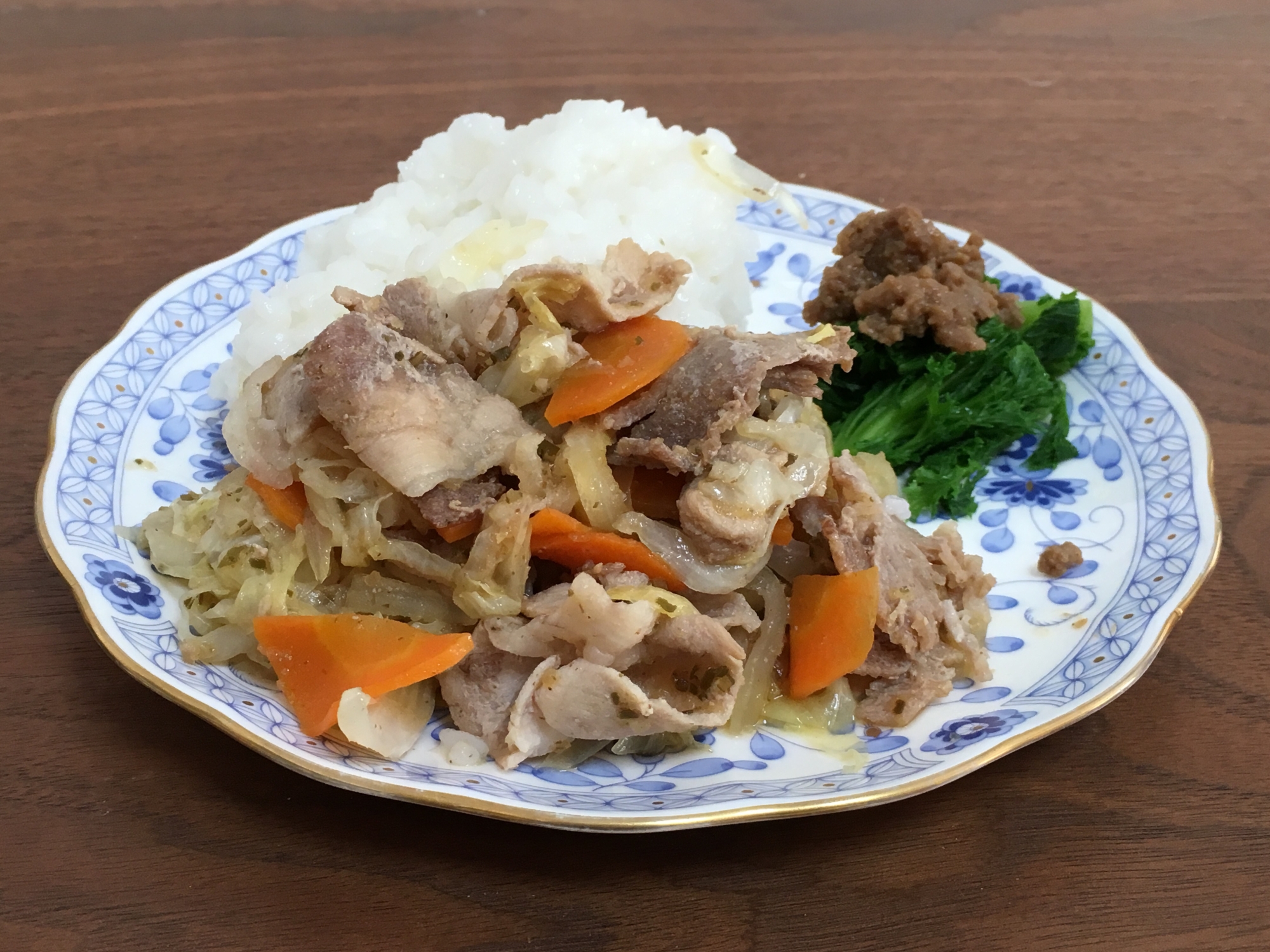 ポン酢で味が決まる！簡単でメインの肉野菜炒め