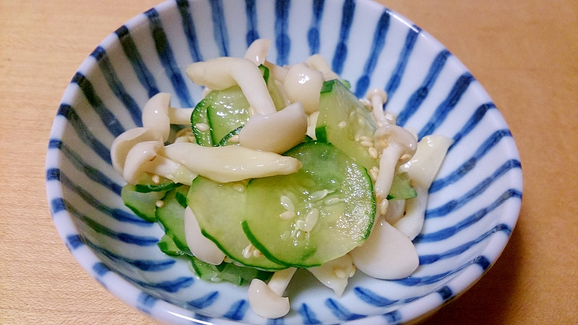 ホワイトブナピーときゅうりの酢の物 味付はポン酢 レシピ 作り方 By ぼーずの母ちゃん 楽天レシピ