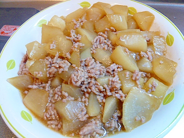 大根と豚ひき肉の煮物