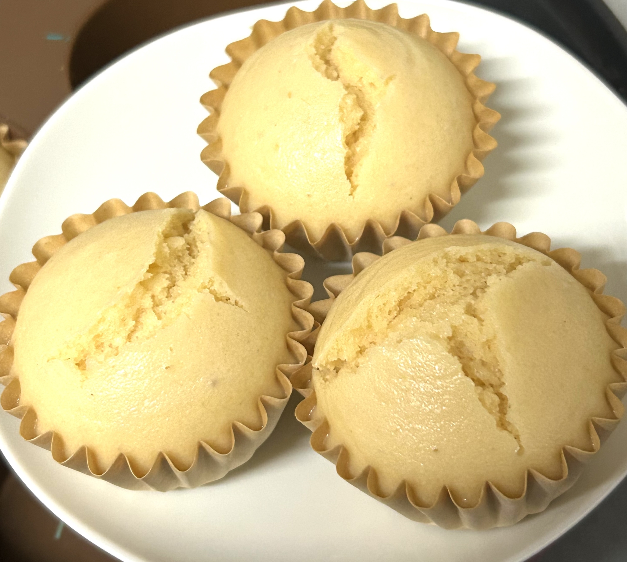 ヨーグルトきな粉カップ…蒸しケーキ♪