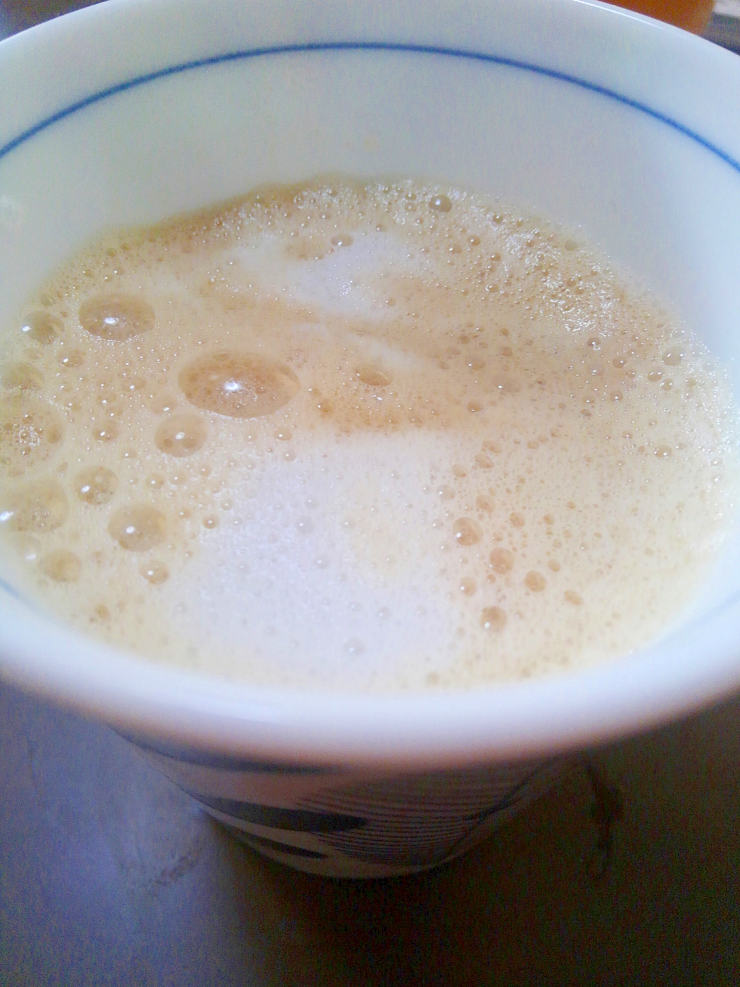 アーモンドミルクで淹れるコーヒー紅茶（鴛鴦茶)