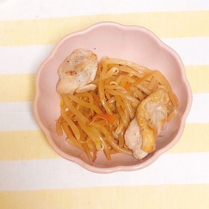 鶏肉もやし玉ねぎ炒め