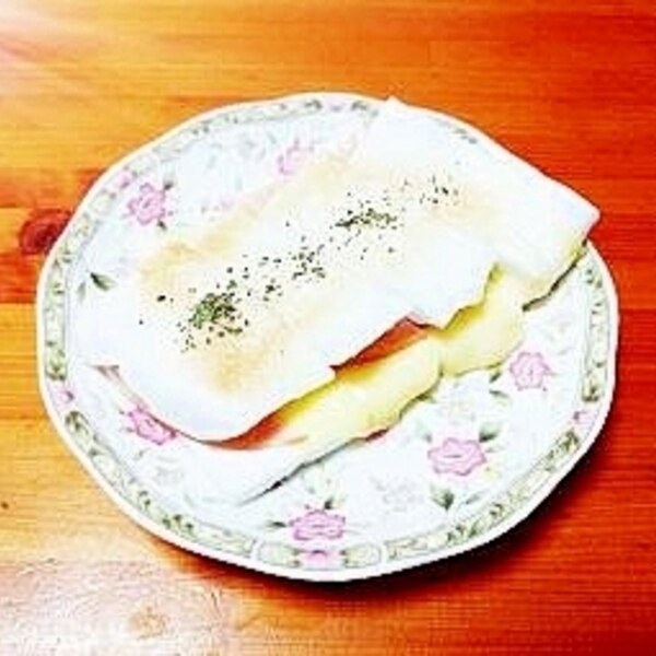 母が作るチーズ ハムのはんぺんサンド焼き レシピ 作り方 By 仄香 楽天レシピ 母が作るチーズ ハムのはんぺんサンド焼き レシピ 作り方 By 仄香 楽天レシピ