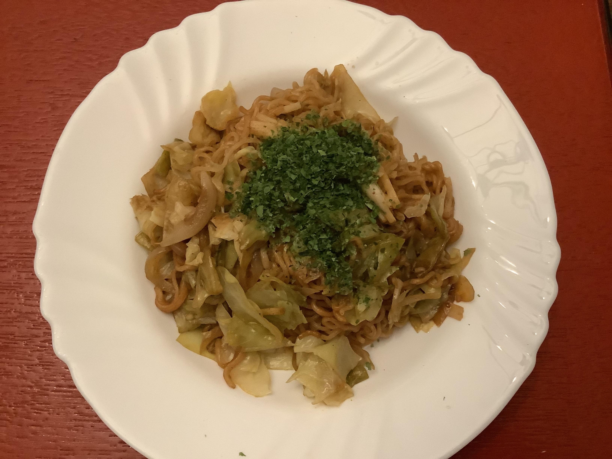 インスタント焼きそばが炊飯器に材料入れて出来上がり