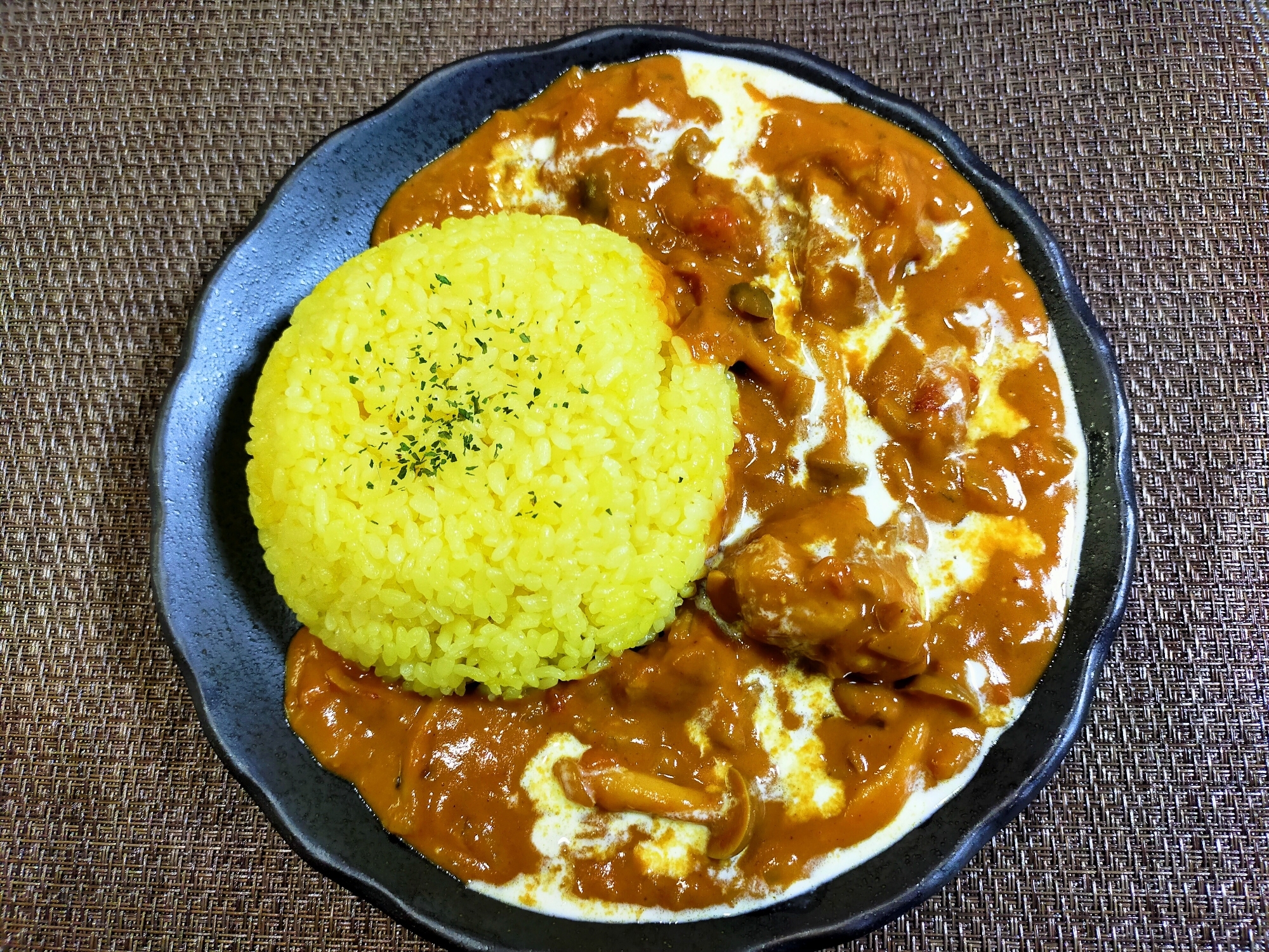 簡単!!しめじのバターチキンカレー