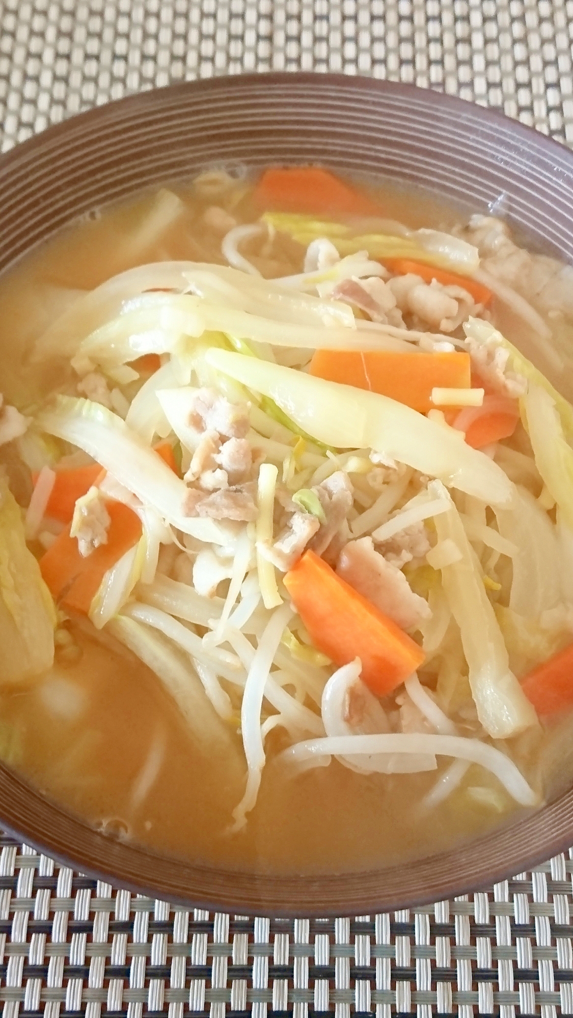 インスタントで簡単！ 野菜たっぷりラーメン