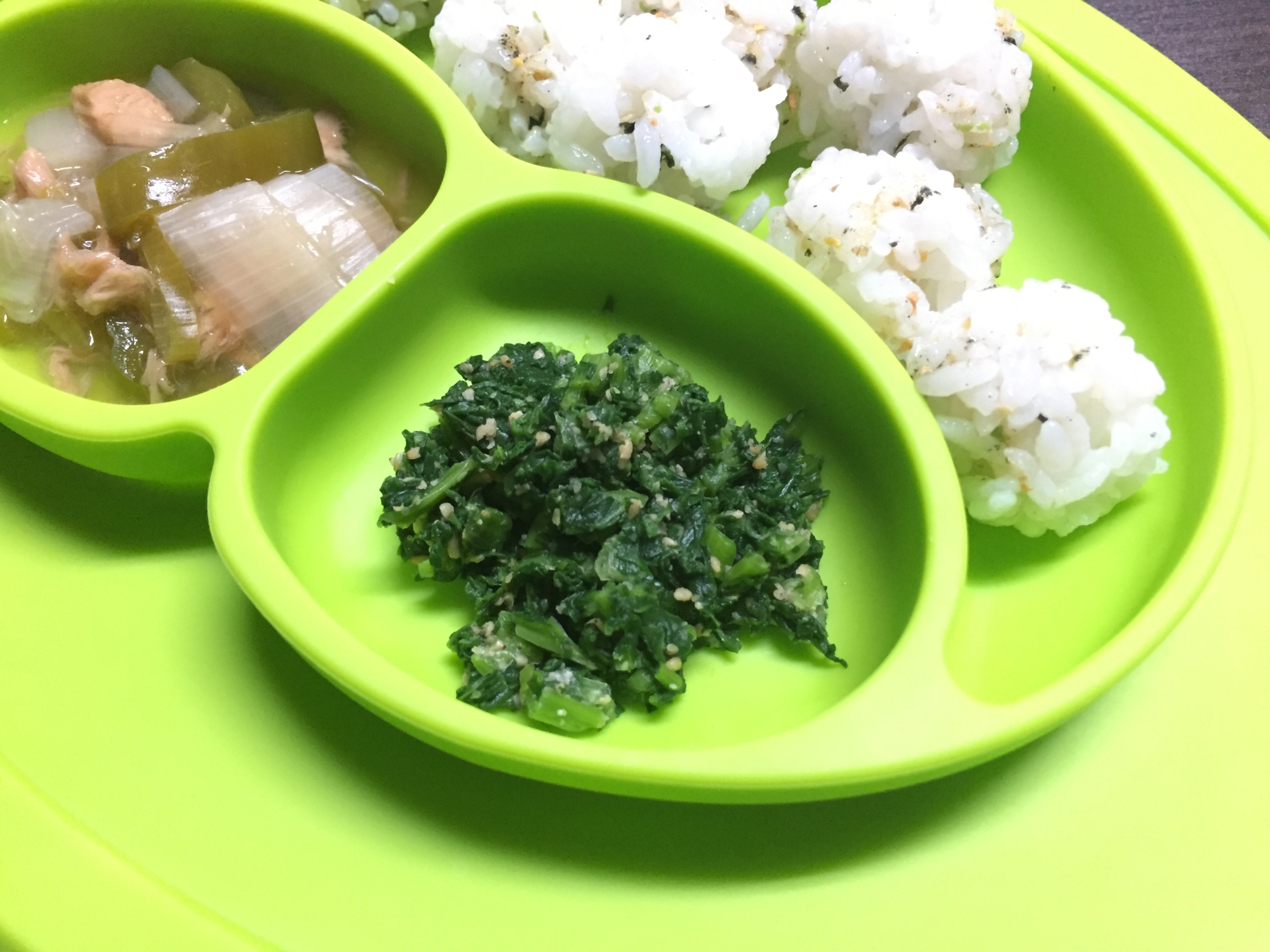 離乳食 完了期 小松菜のごま和え レシピ 作り方 By 楽天レシピ 離乳食 完了期 小松菜のごま和え レシピ 作り方 By 楽天レシピ