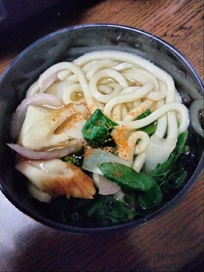 新玉ねぎ人参ほうれん草☆彩り☆おかめうどん
