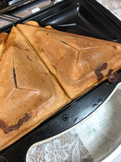 簡単おやつ★　ホットサンドメーカーで鯛焼き風△焼き