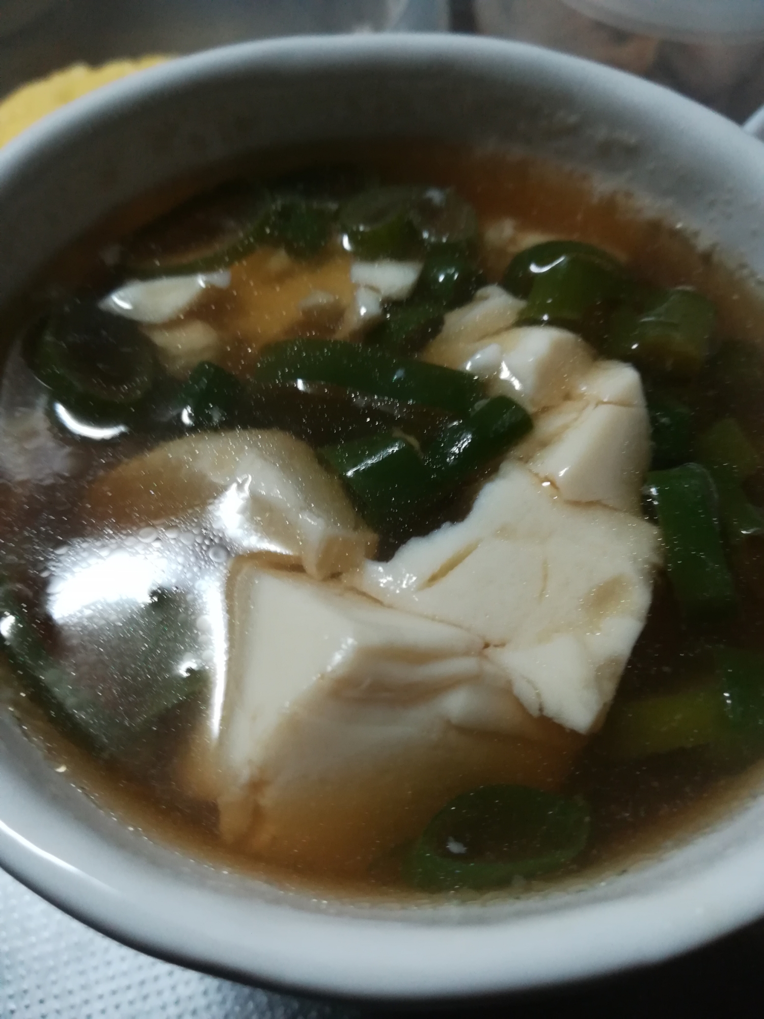 餃子と豆腐のスープ