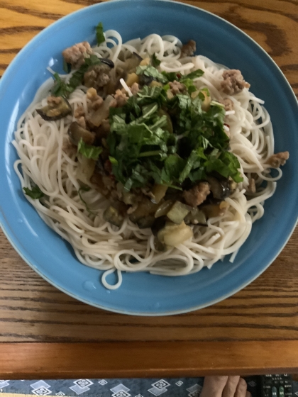 挽肉茄子のピリ辛素麺