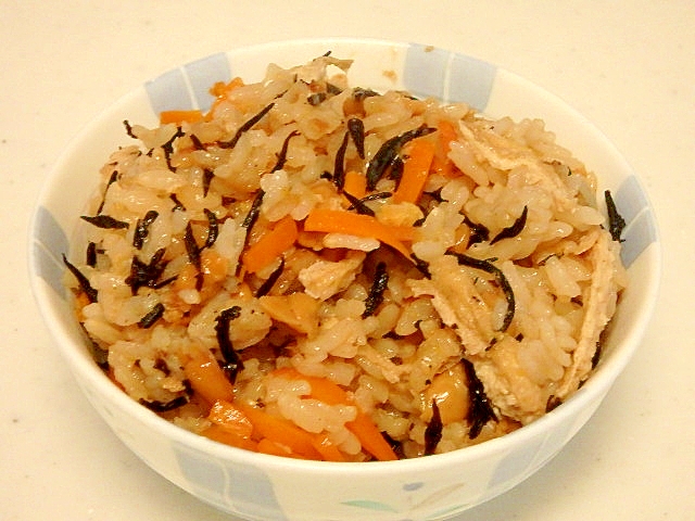 納豆とひじきの炊き込みご飯