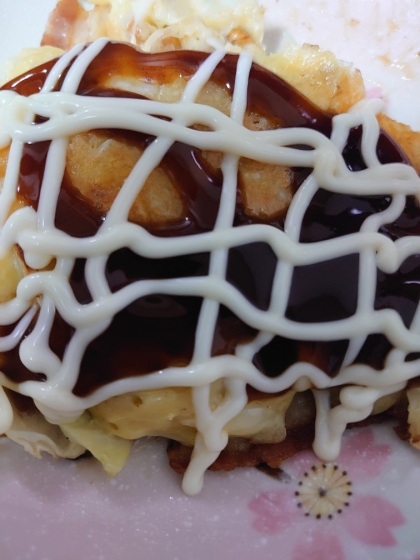 ネバネバとろ〜り！納豆とチーズ入りお好み焼き風