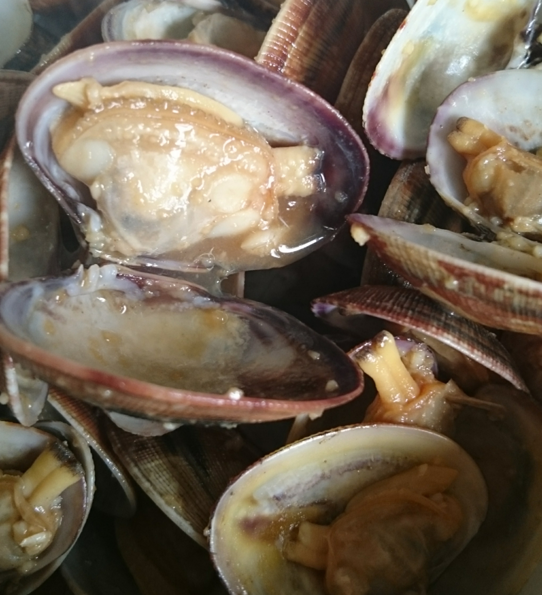 カンタン！アサリのバターにんにく醤油炒め