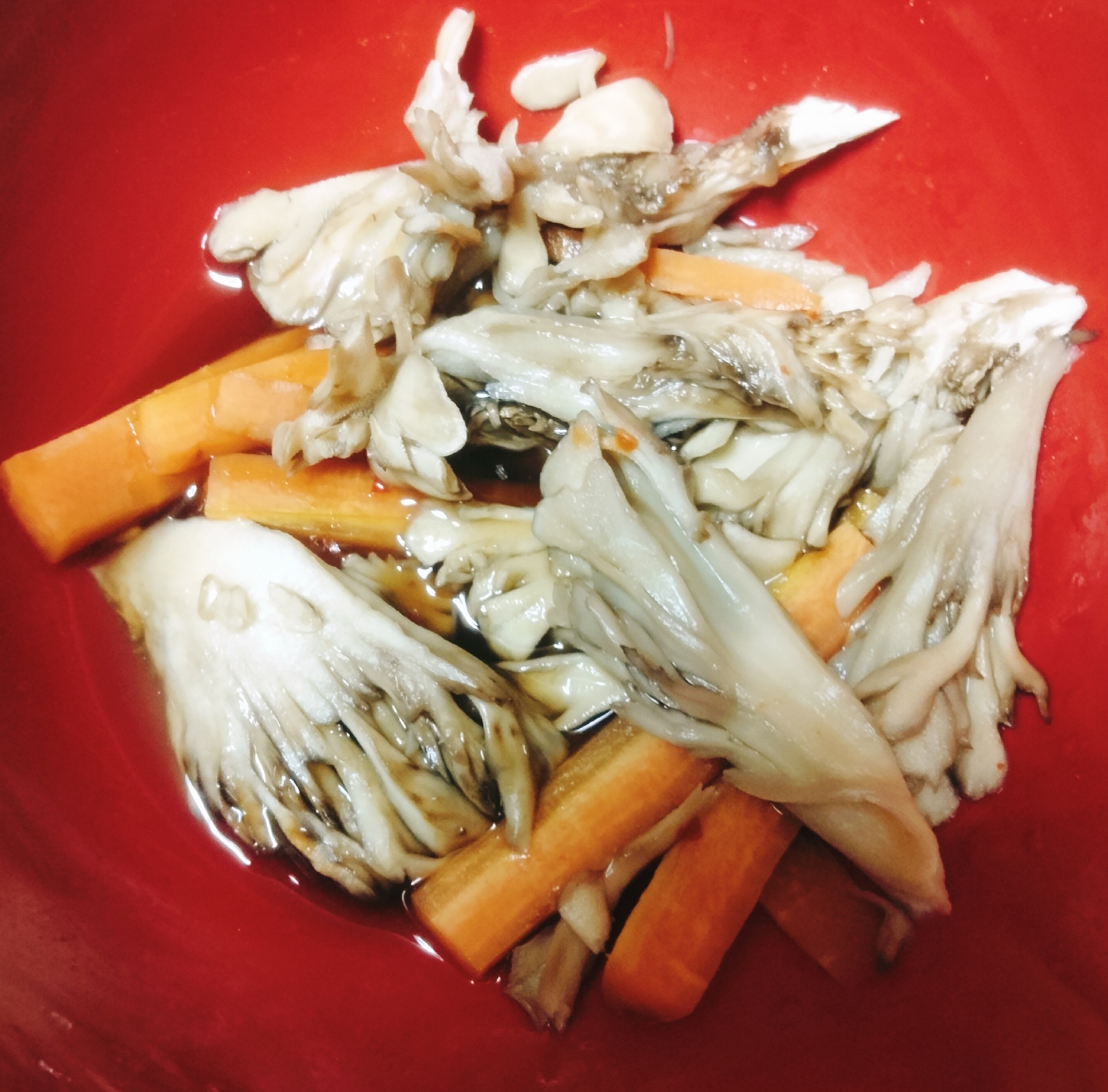 舞茸と人参の白出汁酒蒸し