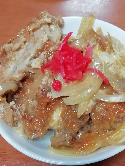 玉ねぎをたくさん入れて作ってみました。玉子がとろとろでとっても美味しく出来ました。