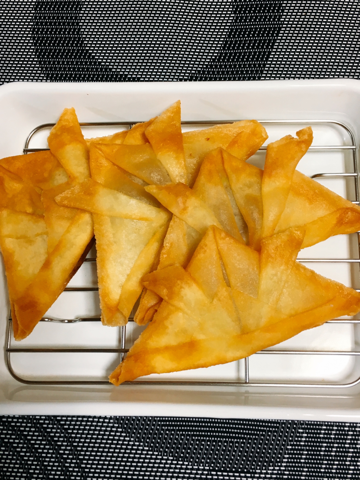 春巻き 兜 レシピ 作り方 By ちょこれーと好き 楽天レシピ 春巻き 兜 レシピ 作り方 By ちょこれーと好き 楽天レシピ