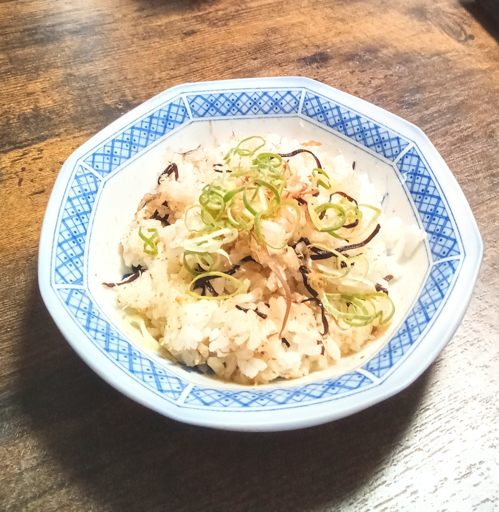 塩昆布・かつお節・すりごまDe混ぜご飯〜超簡単〜
