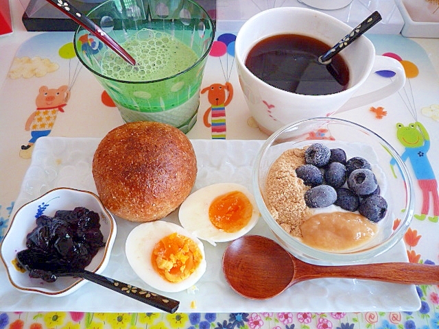 栄養満点美容にもいい朝食♪