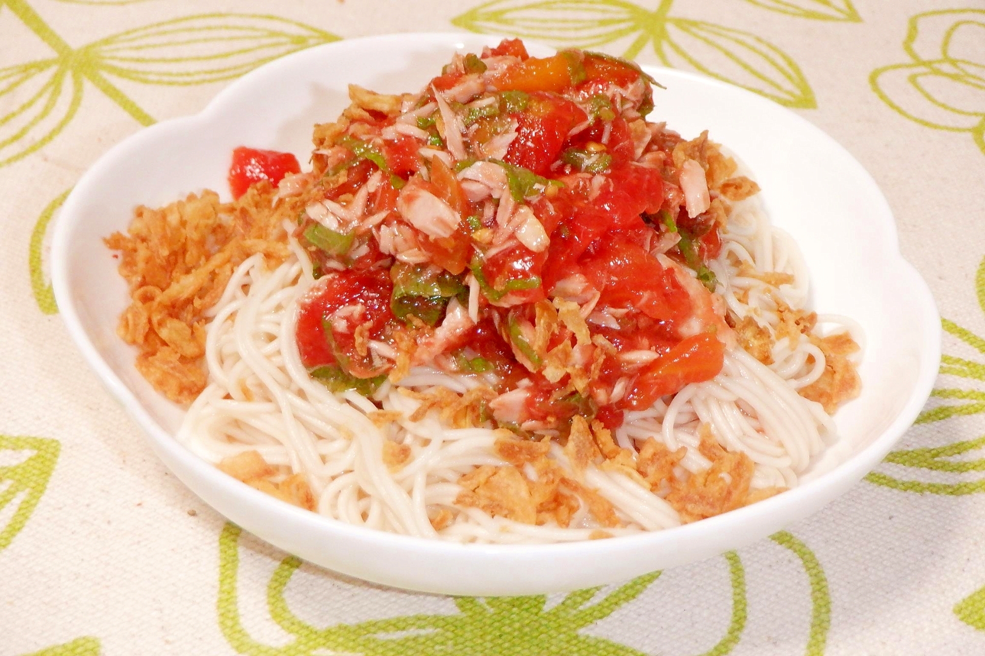 缶詰で簡単♪トマトとツナのぶっかけ素麺♪塩レモン味