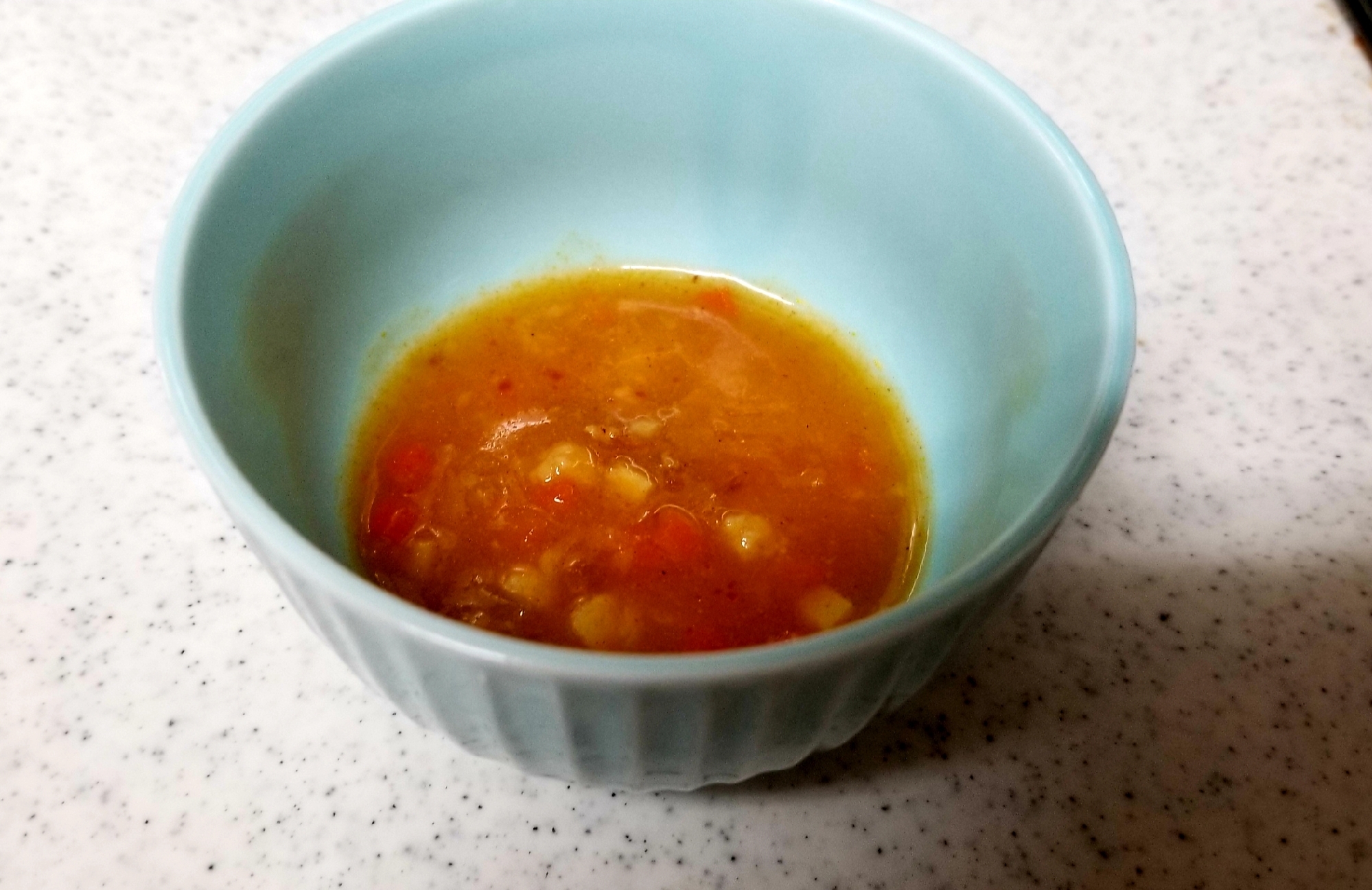 離乳食★鶏肉とパプリカのカレー風味トマトスープ