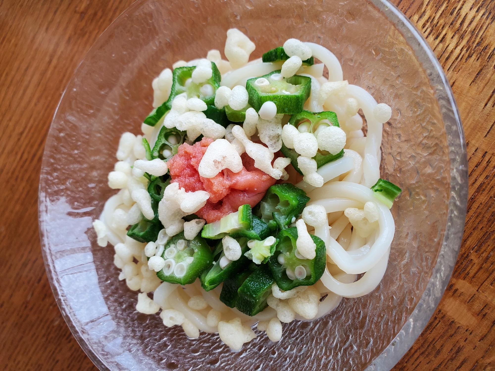 たらことオクラの天かすうどん