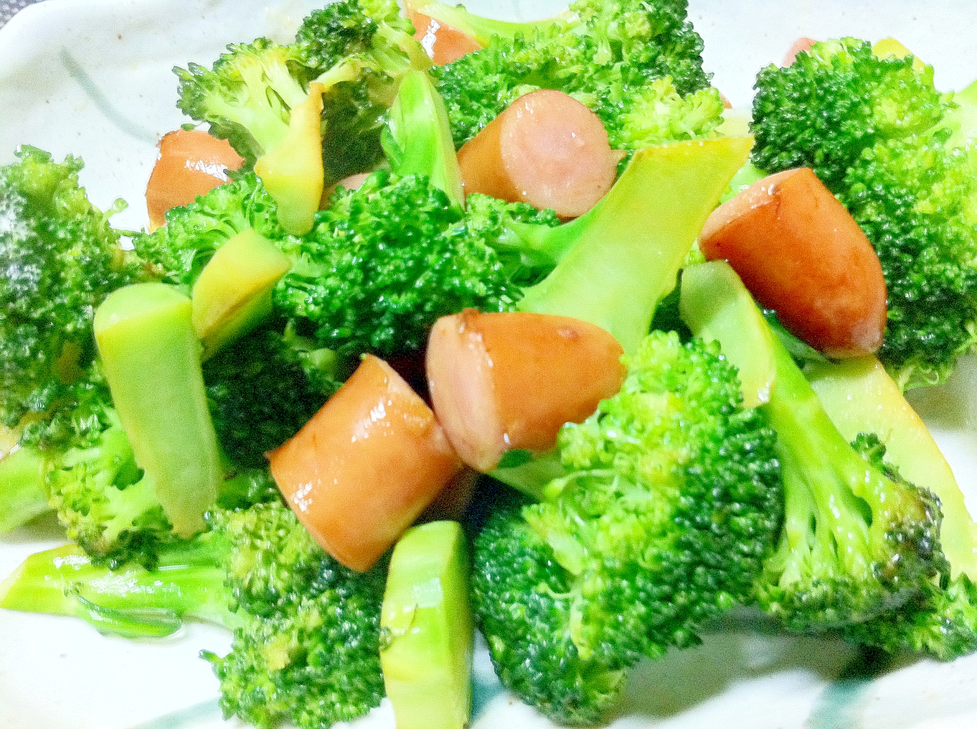 ブロッコリーとソーセージのレモンマヨソテー レシピ 作り方 By ナツ9241 楽天レシピ