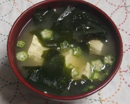 簡単ヘルシー味噌汁(^^)ストック食材＋豆腐♪
