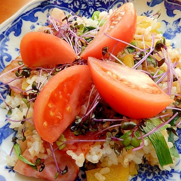 ６分！？+生野菜❤ニラ多めで醤油味チャーハン♪